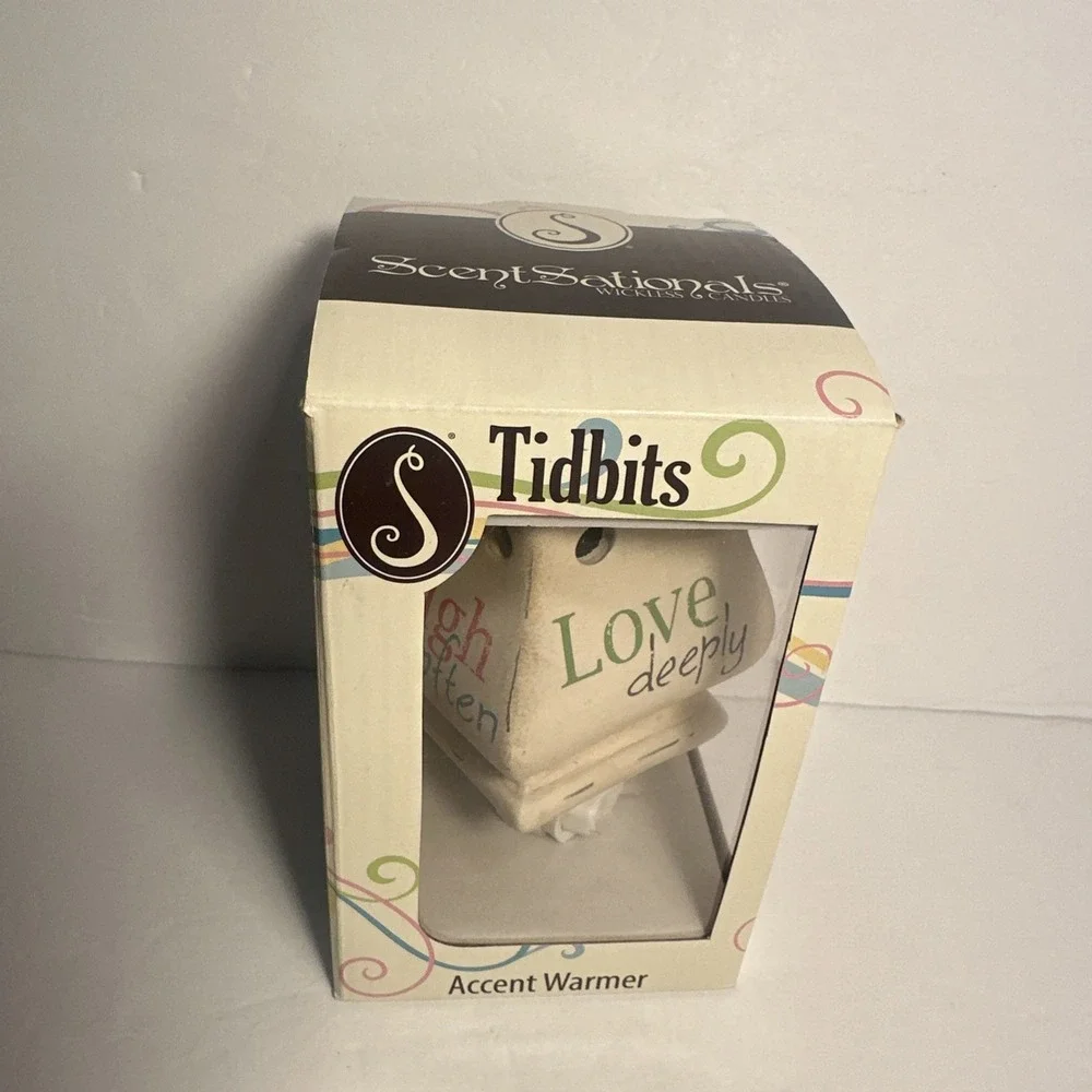ScentSationals Wax Warmer Tidbits Plug In Warmer Live Love New
